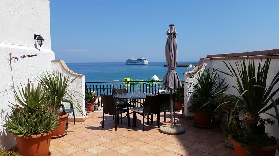 Apartments Mikros Giardini Naxos Exterior photo